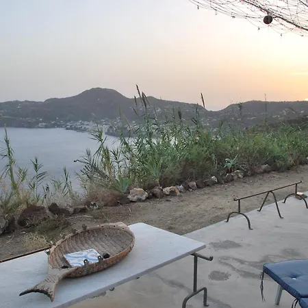 Petricore Nature Lipari (Isola Lipari)